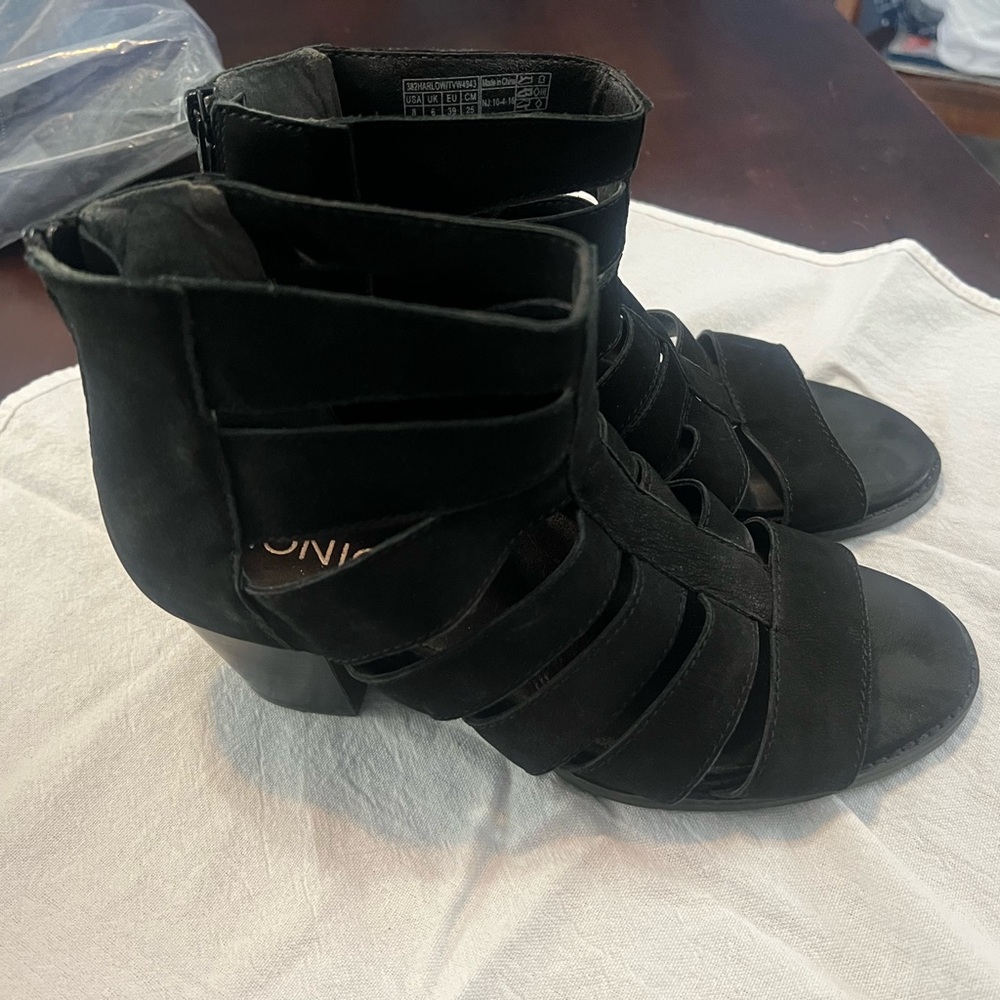 Vionic Black size 8 Harlow Bootie